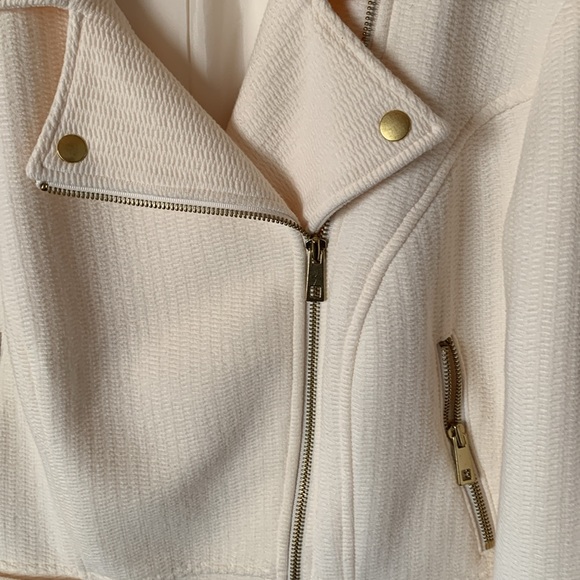 Ivory Textured Women's Jacket - Picture 6 of 6